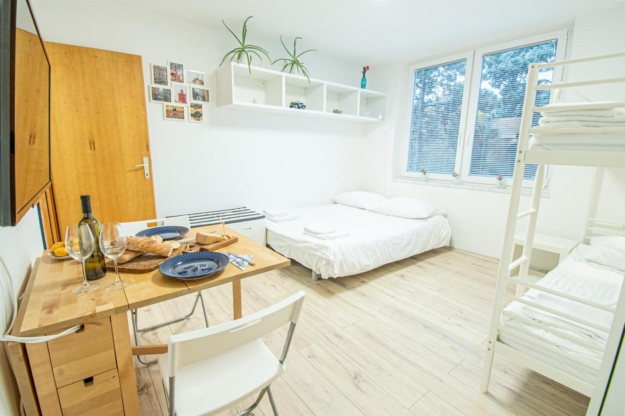 Umag Center Apartment Parking By Rentistra ภายนอก รูปภาพ