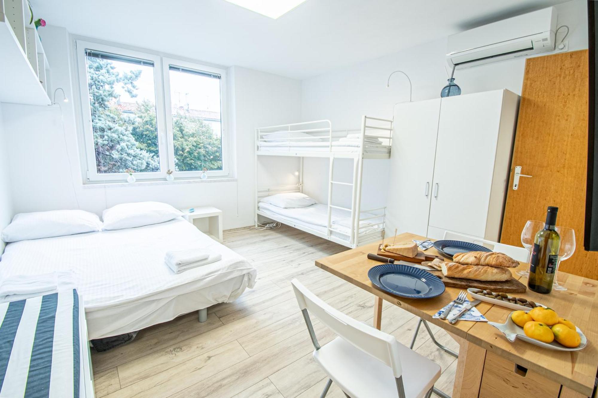 Umag Center Apartment Parking By Rentistra ภายนอก รูปภาพ